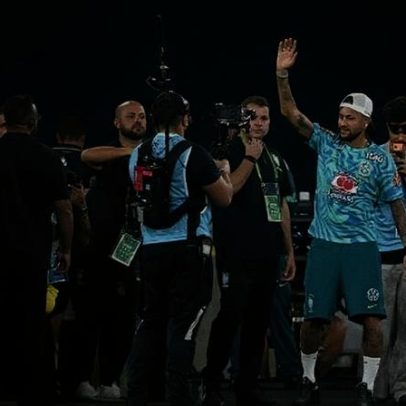 Convocação de Neymar vai além do esporte, afirma Arnaldo