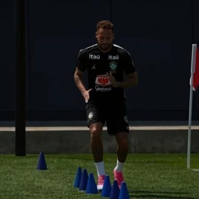 Neymar retorna ao treino da seleção após período afastado