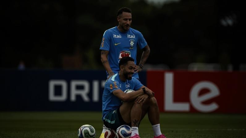 Neymar no treino da seleção