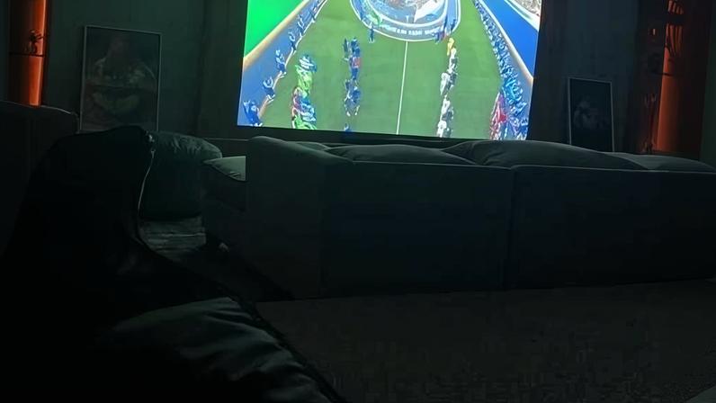 Neymar posta story acompanhando jogo do Brasil