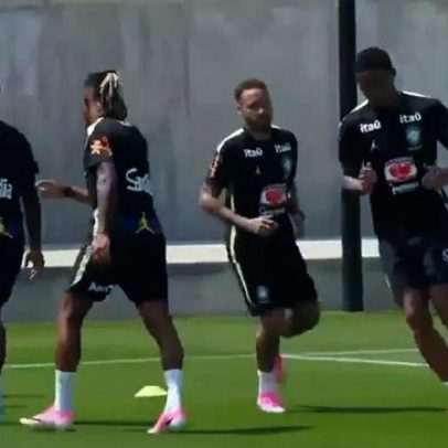 Neymar inicia aquecimento com grupo, treina com bola e joga bobinho