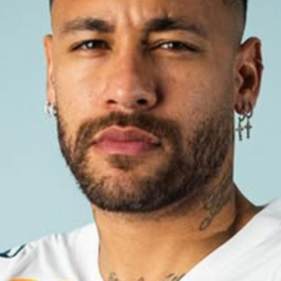 Neymar entre os quatro atletas de futebol ativo com mais desfalques por lesão