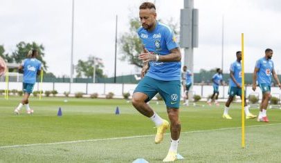 Neymar fica no banco em duelo Brasil x Japão; entenda motivos