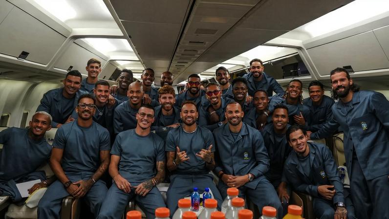Jogadores da Seleção desembarcaram em Nova Jersey para a Copa do Mundo