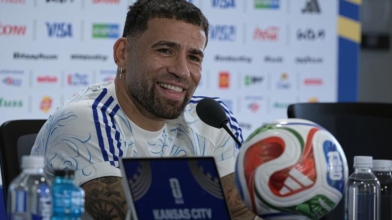 Nicolás Otamendi, zagueiro da Argentina, durante coletiva de imprensa antes de estreia na Copa do Mundo
