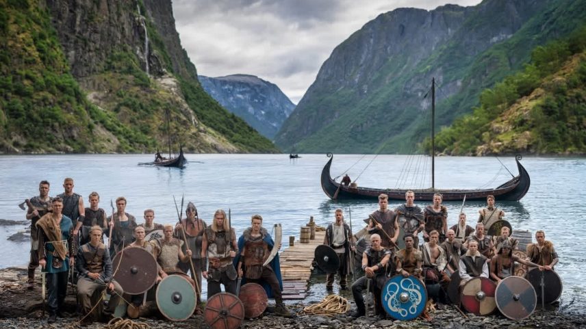 Jogadores da Noruega posam caracterizados como vikings — Foto: Reprodução