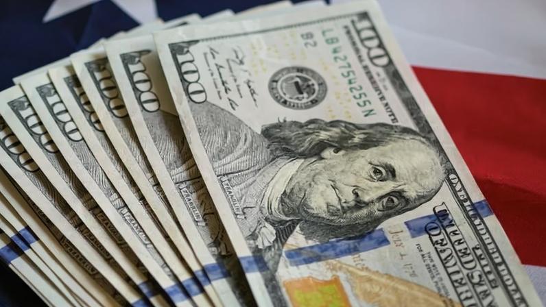 Mercados brasileiros começam sessão hoje influenciado por risco de novo tarifaço dos EUA contra Brasil
