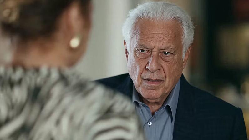 Arthur Brandão (Antonio Fagundes) e Pilar (Isabel Teixeira) se enfrentam em 'Quem Ama Cuida'