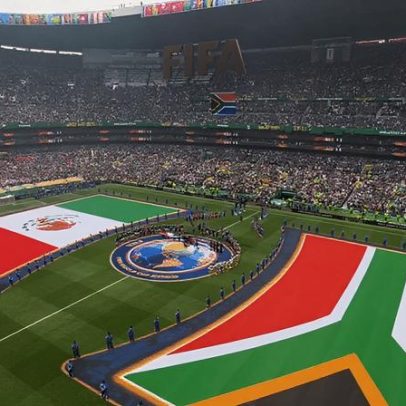 Copa do Mundo inicia com protocolo que coloca reservas em campo