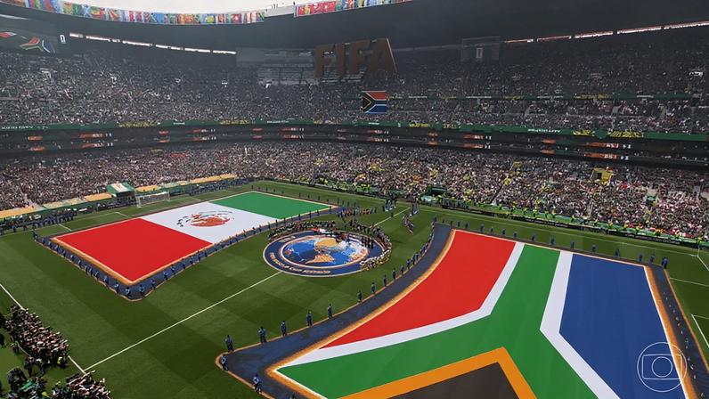 Novo protocolo de realização dos hinos nacionais de cada seleção começou em México x África do Sul