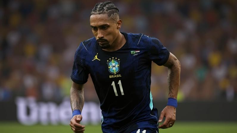 O atacante Raphinha em ação no amistoso entre Brasil x Egito, antes da Copa 2026