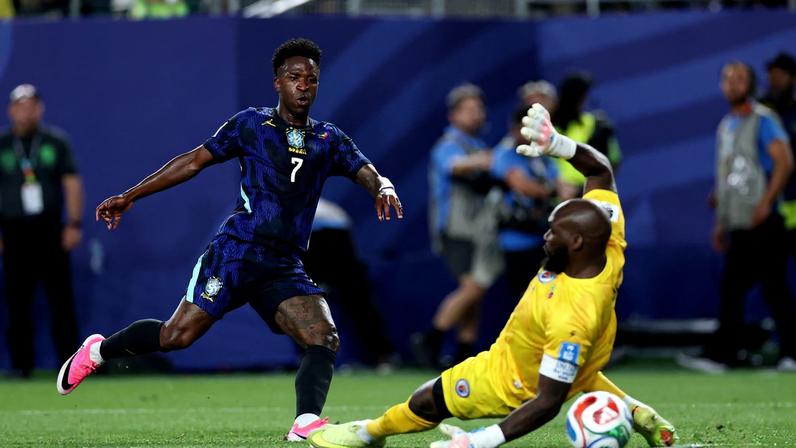 O Brasil venceu o Haiti por 3x0 com gols de Matheus Cunha e Vini Jr. Seleção Brasileira metropoles 1
