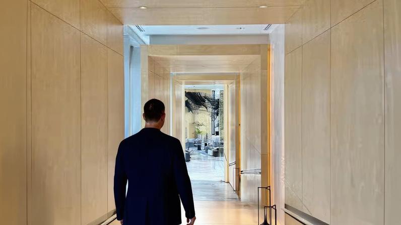 O colunista Charles Piriou em Bangkok — Foto: Divulgação