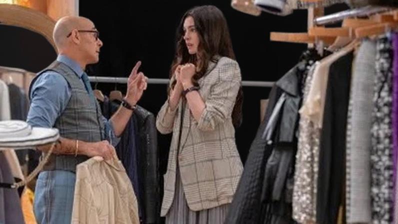 Stanley Tucci e Anne Hathaway em "O Diabo Veste Prada 2"