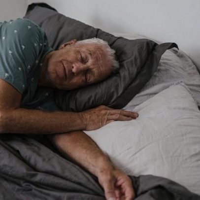 Horário ideal para acordar após os 60 e melhorar a saúde