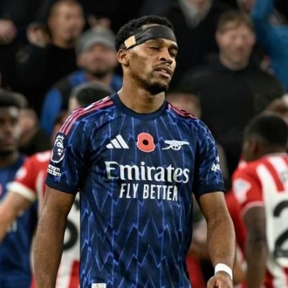 Holanda corta zagueiro do Arsenal e convoca substituto para a Copa