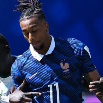 Casagrande: França tem cartas na manga que definem o jogo em lance