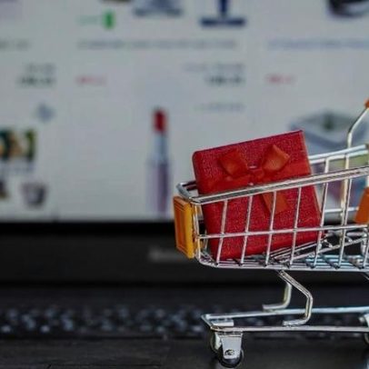 Por que as compras aumentam diante de incertezas econômicas