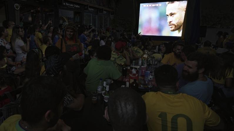 Brasil deve reduzir consumo de energia duas horas antes de jogos da seleção