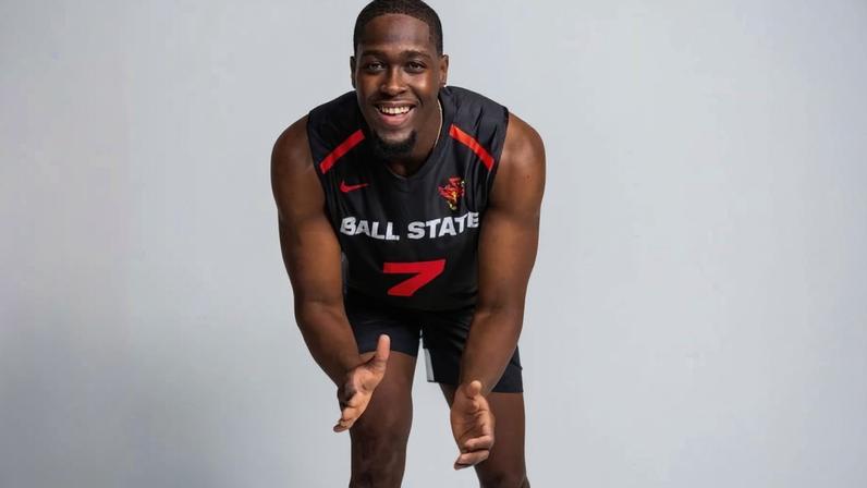 Oposto Rajé Alleyne é o novo reforço do Montes Claros Vôlei