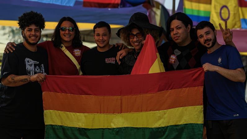 Brasília (DF), 28/06/2026 - Dia do orgulho LGBT+ no Eixão do Lazer. Foto: Marcelo Camargo/Agência Brasil