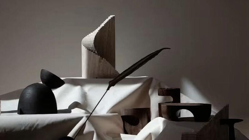 A Origin Made é uma marca de design artesanal fundada em 2019 por Cherie Er e Gabriel Tan, que assina a curadoria da mostra The House of Making no 3daysofdesign 2026 — Foto: Origin Made/Divulgação