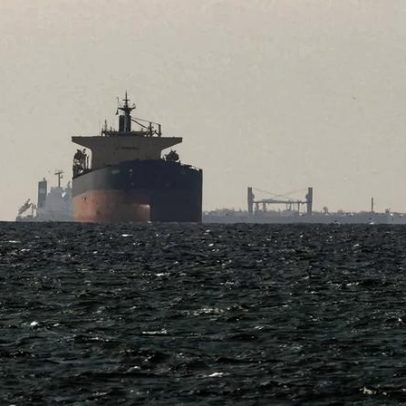 Ormuz registra 25 travessias após acordo entre EUA e Irã