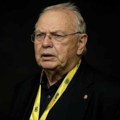 Corinthians recebe novo pedido de impeachment contra Osmar Stabile