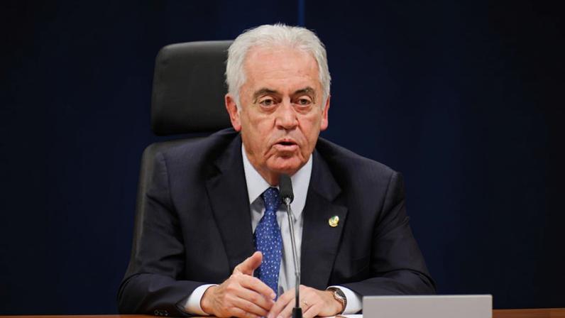 Otto Alencar afirmou que a tramitação da PEC que extingue a escala 6 X 1 deve ficar para a 1ª quinzena de julho