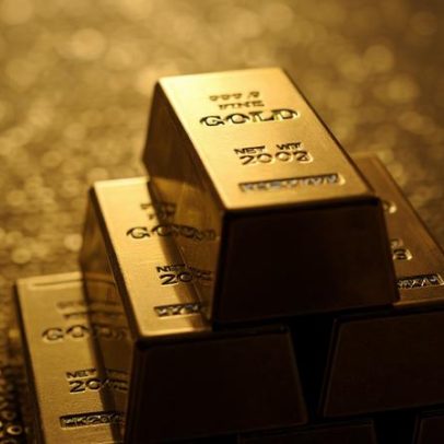 Ouro sobe mais de 2% após Trump indicar acordo com Irã