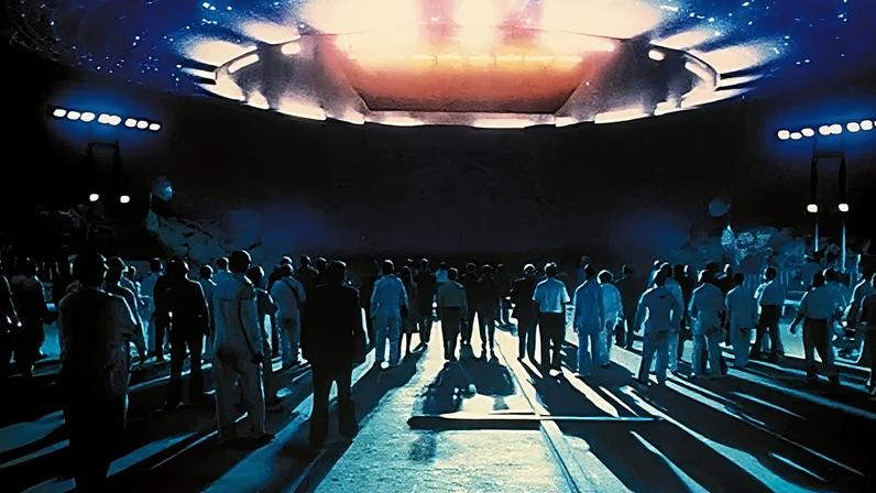 OVNIs e a teoria de Spielberg de 1977 ganham relevância em 2026