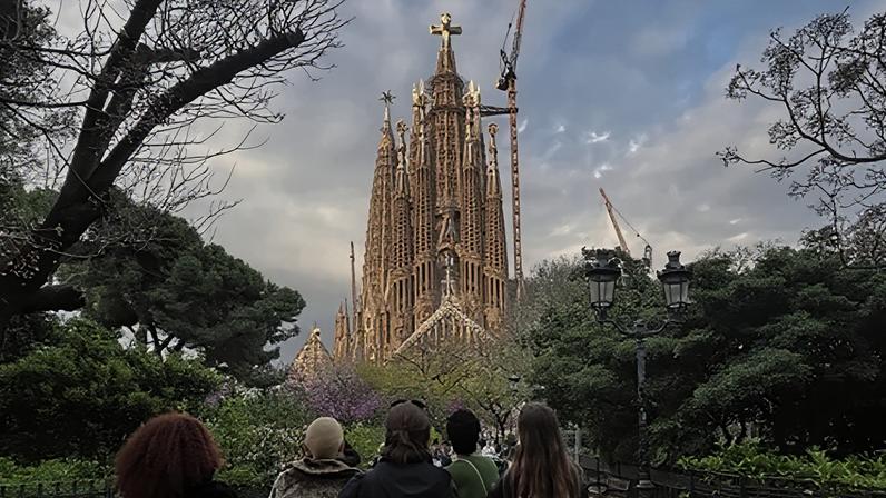 Um lugar de lenda: as maravilhas da engenharia da igreja mais alta do mundo