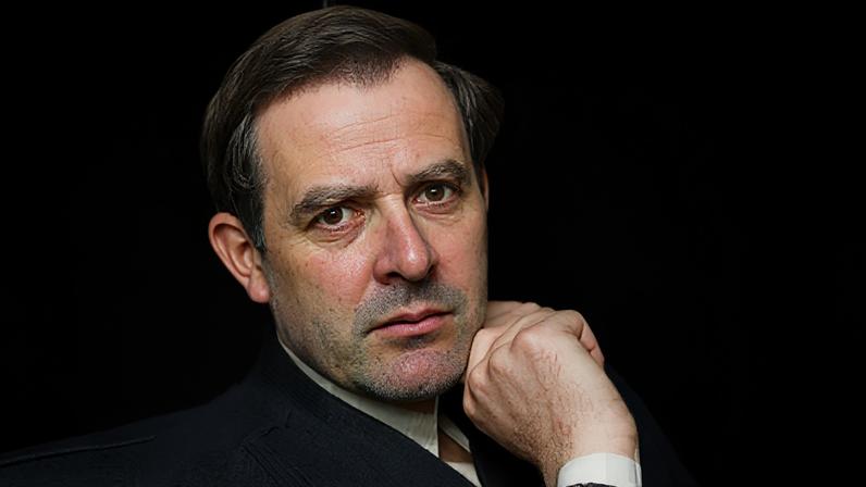 Como o pai vigarista moldou os romances de espionagem de John le Carré