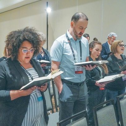 Imprensa evangélica adota formato a cappella