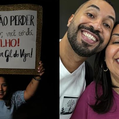 Mãe de Gil do Vigor leva cartaz com bordão ao formatura nos EUA