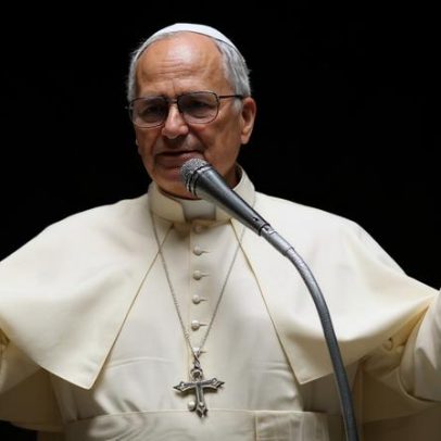 Papa Leão XIV repete trend Six Seven durante passeio em Madri