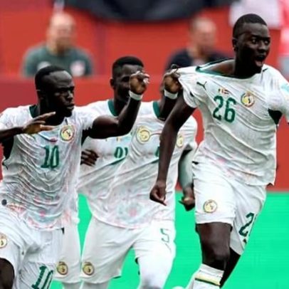 Senegal goleia Iraque, elimina o adversário e sonha com o mata-mata