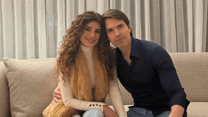 Paula Fernandes poisa com novo namorado, o piloto Daniel Pereira