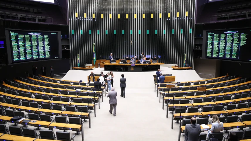 Pautas focadas nas eleições ganham discursos, mas perdem capacidade de aprovação no Congresso. (Foto: Bruno Spada/Câmara dos Deputados)