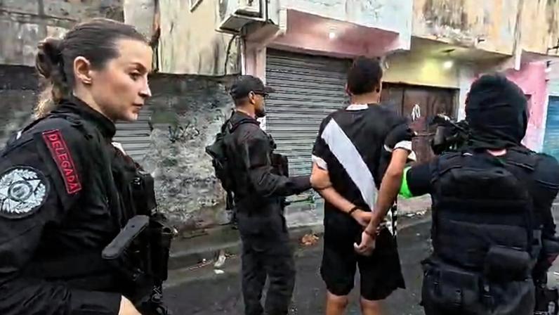 Polícia Civil faz operação contra núcleo do CV que ameaçava moradores