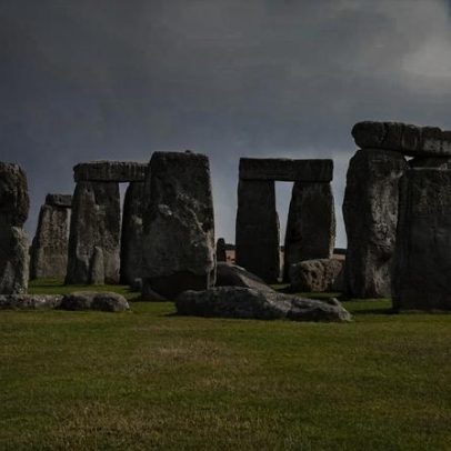 Estudo sugere que Pedra do Altar de Stonehenge viajou 700 km