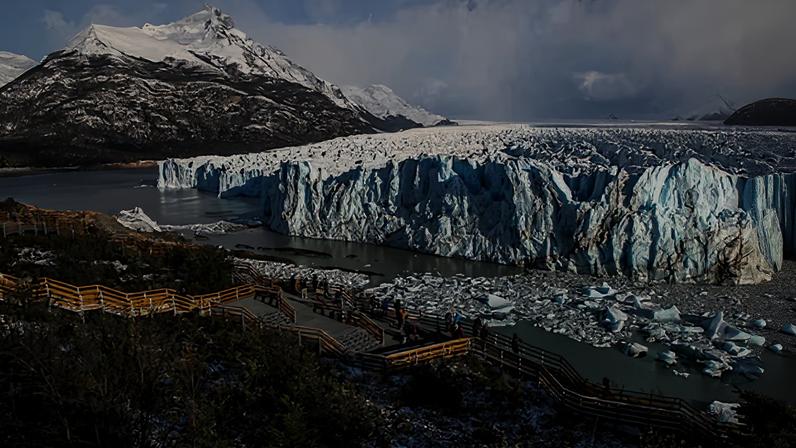 Glacial Perito Moreno, a 90 km de El Calafate, na Argentina — Foto: Leonardo Spencer/Viajo Logo Existo/Divulgação