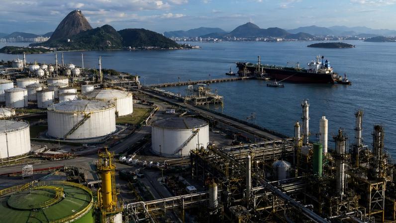 Petrobras retoma importação de diesel no fim de junho após dois meses