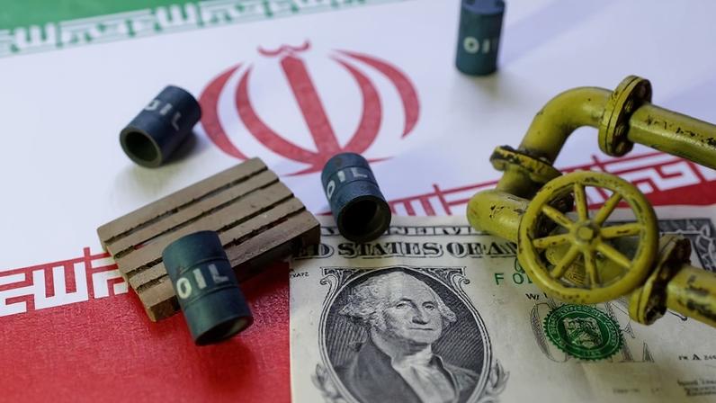 Contrato futuro com entrega para agosto do barril do tipo Brent chegou a ser cotado a US$ 72,43 hoje, abaixo do fechamento em 26 de fevereiro, de US$ 72,48, antes dos primeiros ataques dos EUA e Israel contra Irã.