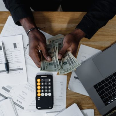 Riqueza aumenta enquanto o consumo cai, sinal de alerta econômico