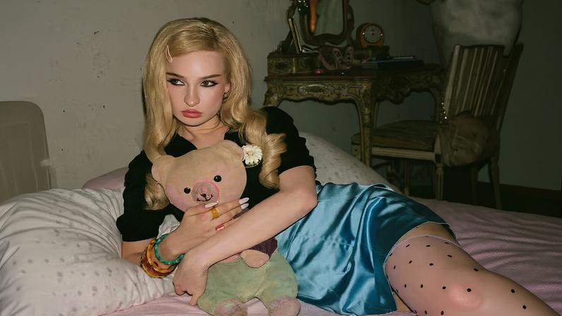 Kim Petras transforma disco rejeitado pela gravadora no melhor da carreira