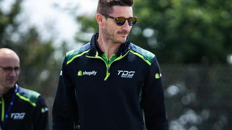 Kévin Estre durante o dia de testes em Le Mans
