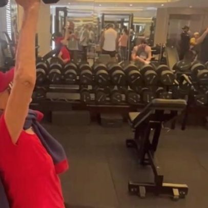 Rosamaria Murtinho, 93, impressiona fãs com treino na academia