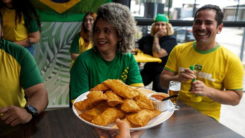 3 petiscos fáceis para assistir à estreia do Brasil na Copa