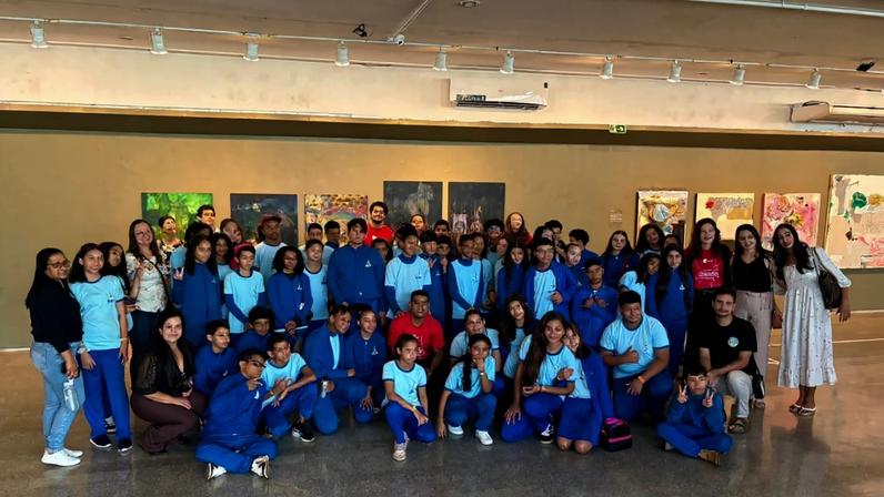 Estudantes da zona rural exploram a mostra Constelações Contemporâneas